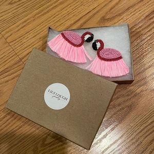 NWOT - Flamingo style beaded earrings